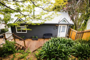 Newly Renovated 100 Year Old Bliss Cottage - Adaline Katoomba